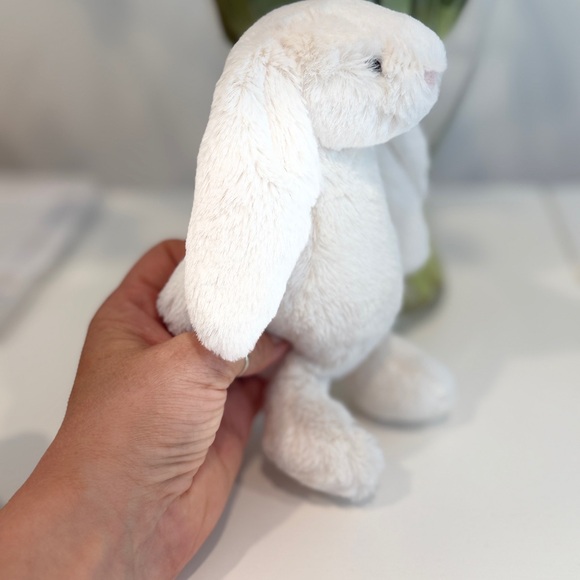 Jelly Cat Bashfull Bunny 8” white - Picture 3 of 7